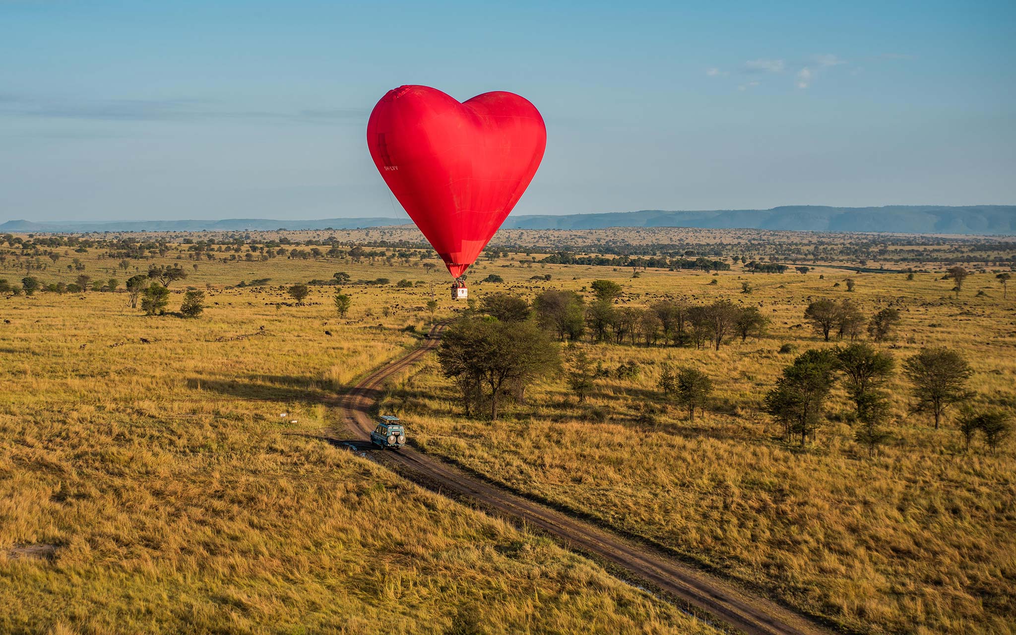 miracle-experience-activities-hot-air-balloon-01 East Africa is one of the best places to propose in Africa