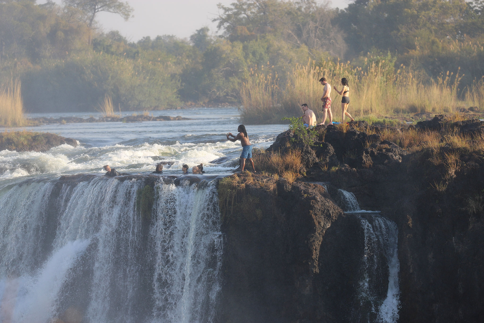 devils-pool-in-victoria-falls-AdobeStock_286164996 Devils Pool in Victoria Falls