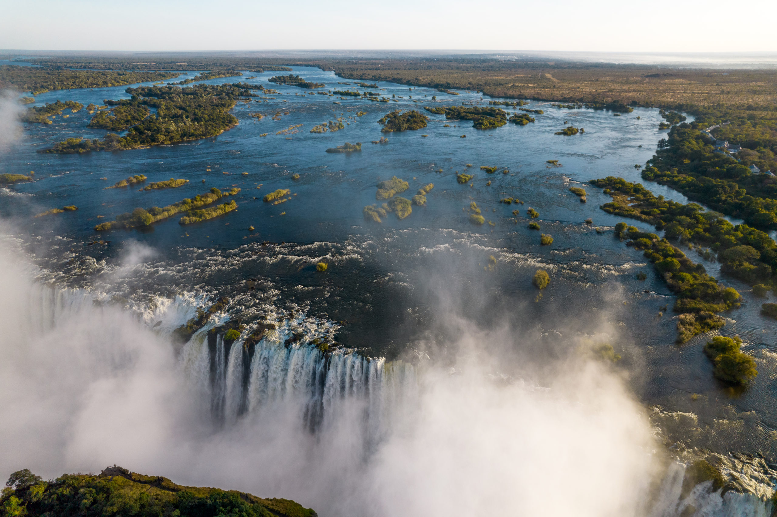 Felix-Studios=Victoria-Falls-18 (1) (1) (4) Victoria Falls in full flood