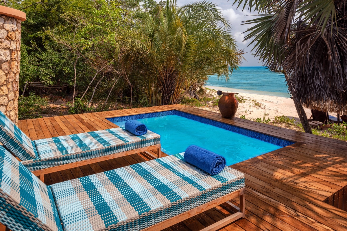 anantara_bazaruto_island_resort_beach_pool_villa_beach_view3